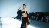 Mastering the Art of Confidence: A Guide to Wearing Sexy Fashion