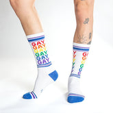 Regenbogenfarbene Crew-Socken