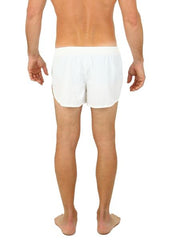 UZZI EN COURTE COURTE