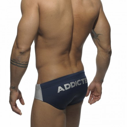 Maillot de bain bikini contrasté avec logo argenté Addicted Navy ADS043 Taille S Maillot de bain bikini contrasté avec logo argenté Addicted Navy ADS043 Taille S