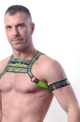 Neon green and black freetricks electro armband set of 2 with colorful wave pattern harness for active use