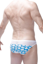Blue and white cloud-patterned bikini prix nuage swim trunks with a solid white waistband for beachwear