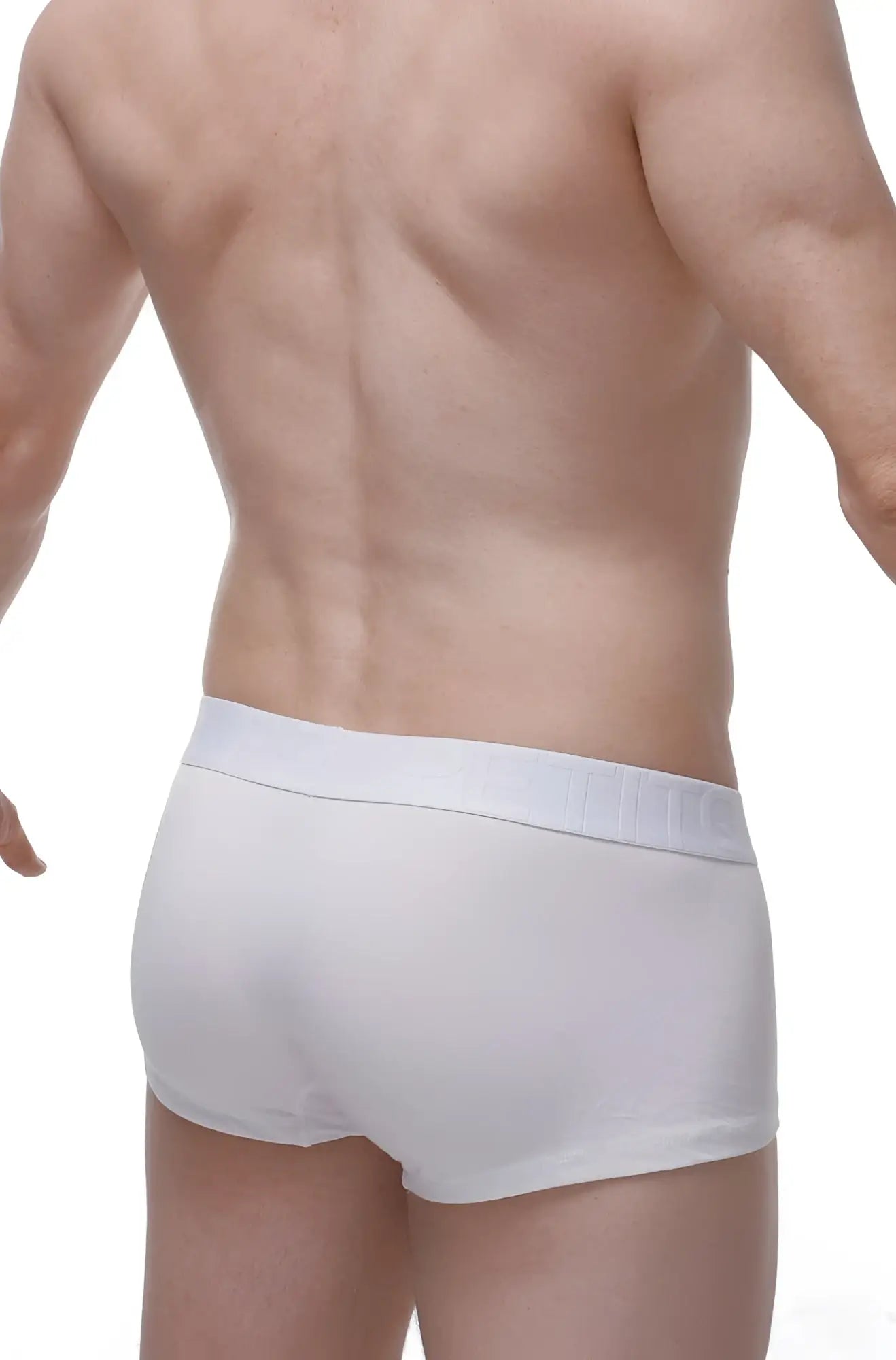 White cotton boxer løve briefs with smooth fitted design and elastic waistband for comfortable wear