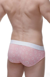 Pink men’s briefs brief dome løve with white heart pattern and light gray waistband for comfortable wear