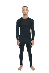 Black long-sleeved compression base layer set with raglan crew-neck in carbon black for athletic wear