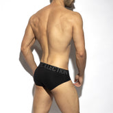 7 TAGE 7 FARBEN KURZBERICHT