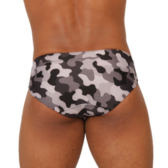 Gigo rank camouflaged swim brief in gray and black camouflage pattern made of quick-dry fabric for swimming