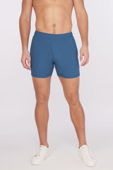 STRETCH-PERFORMANCE-SHORT MIT STRUKTURIERTER MATERIAL
