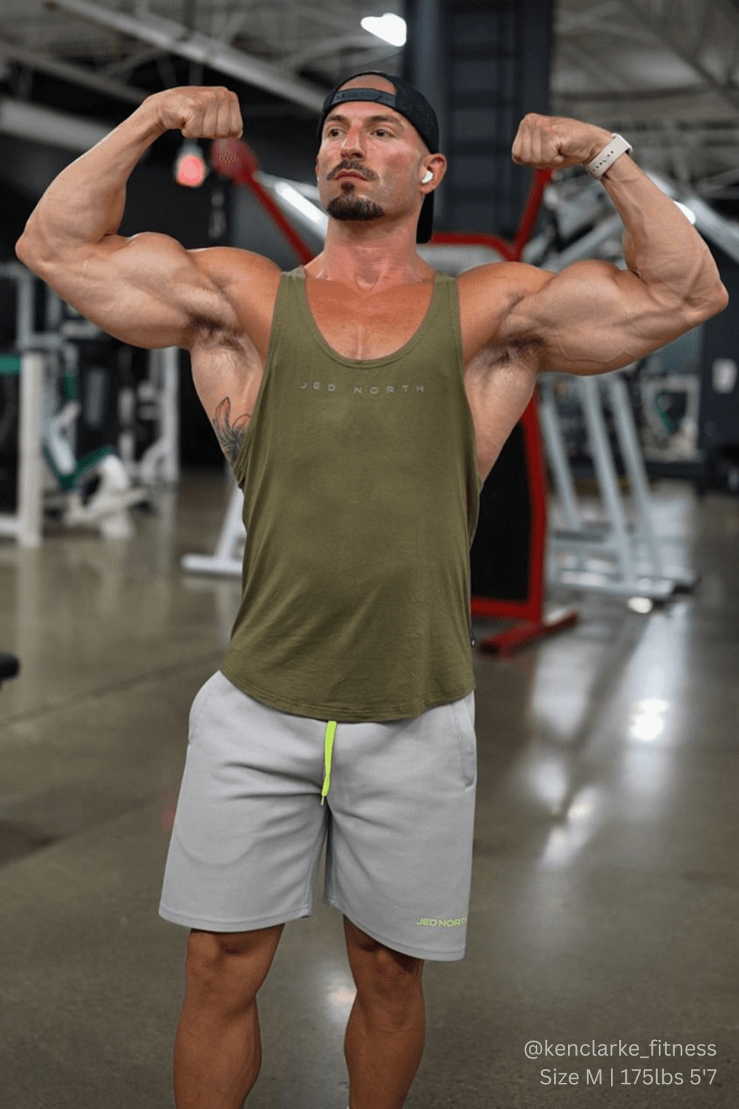 Jed North Herren Classic Bodybuilding Racerback Stringer - Oliv