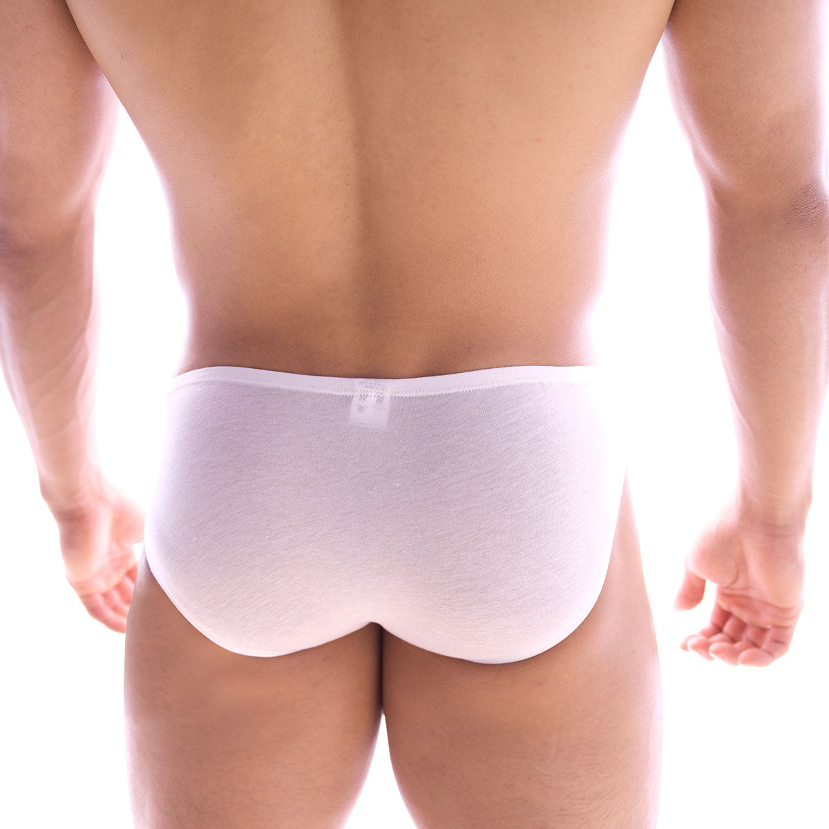 White cotton fitted briefs with smooth design from Metromalewear Bosillo Brief 3505-00
