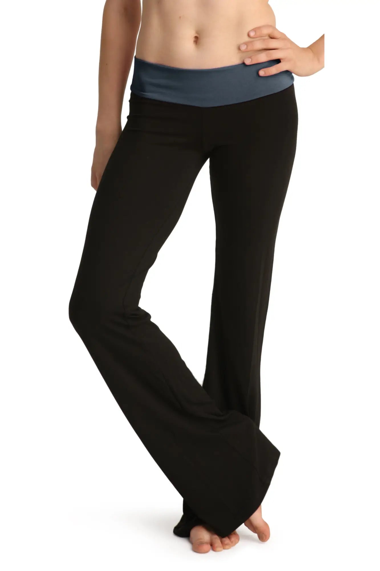 Black flared 4-rth women’s classic yoga pants with contrasting blue elastic waistband for comfortable workouts