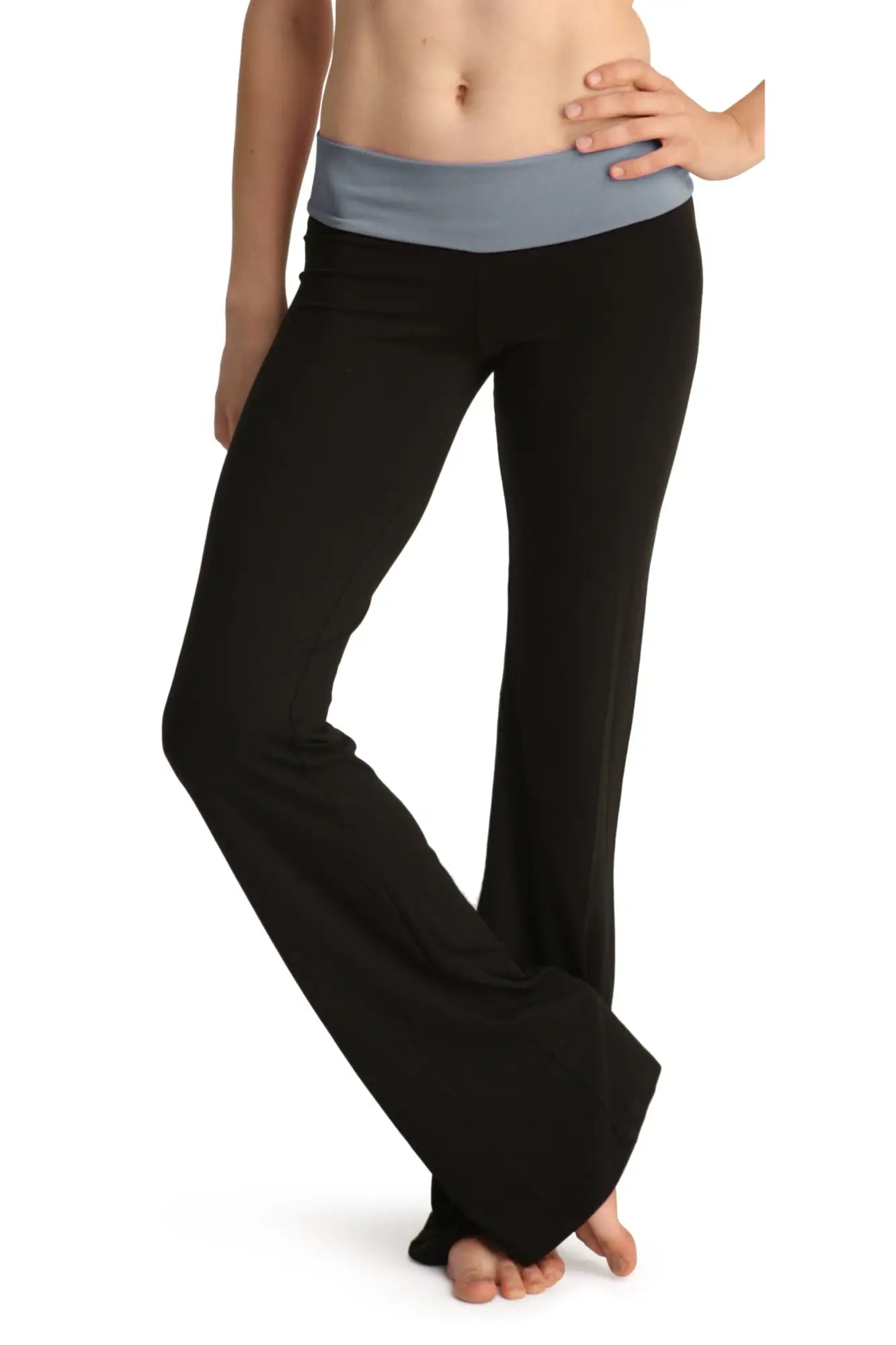 4-rth women’s classic black yoga pants with a contrasting light blue elastic waistband for comfortable wear