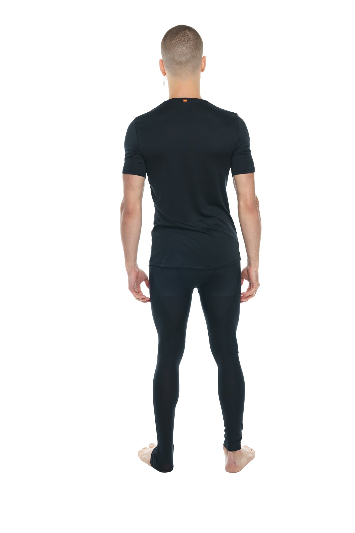 Black carbon perfect pocket crew-neck tee and seamless black leggings set with short sleeves and full length fit