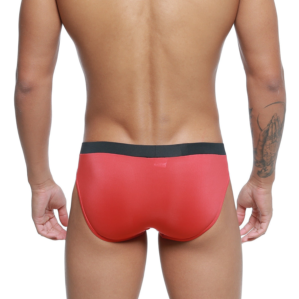 Metro male wear cebolla bikini red brief with black waistband designed for comfortable everyday wear