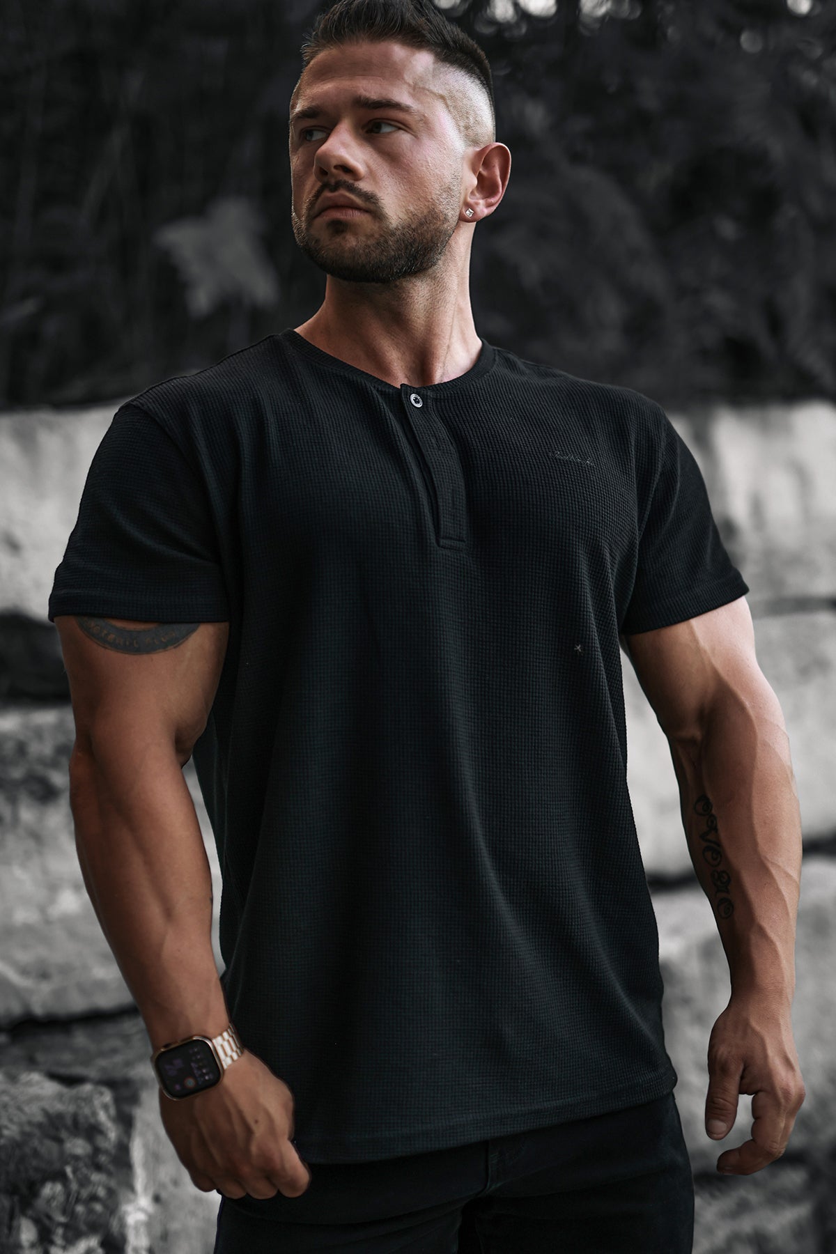 Jed North Herren Waffel-Henley-T-Shirt - Schwarz