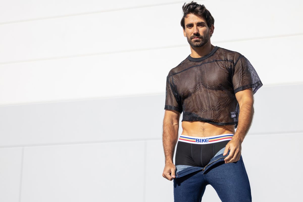 Black mesh crop top short sleeve practice jersey with subtle logo lower left side bike athletic bam134 in black