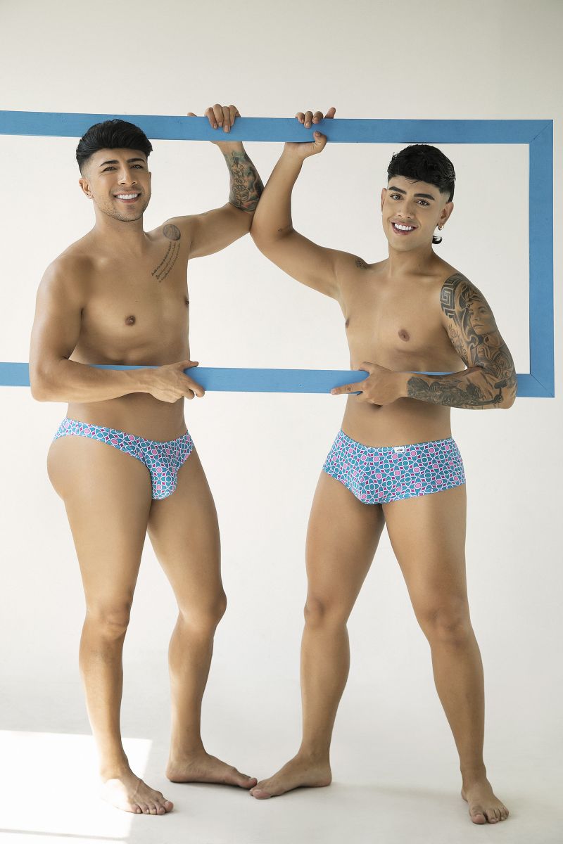 Blue and white patterned men’s briefs candyMan 99923 briefs color printed blue made of soft breathable fabric