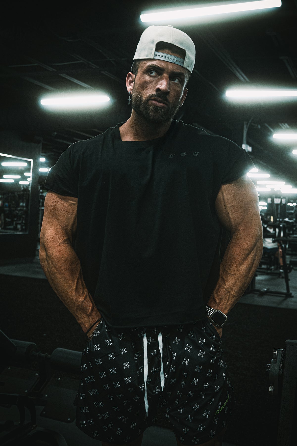 Jed North Oversized Raw-Cut Cropped T-Shirt für Herren - Schwarz