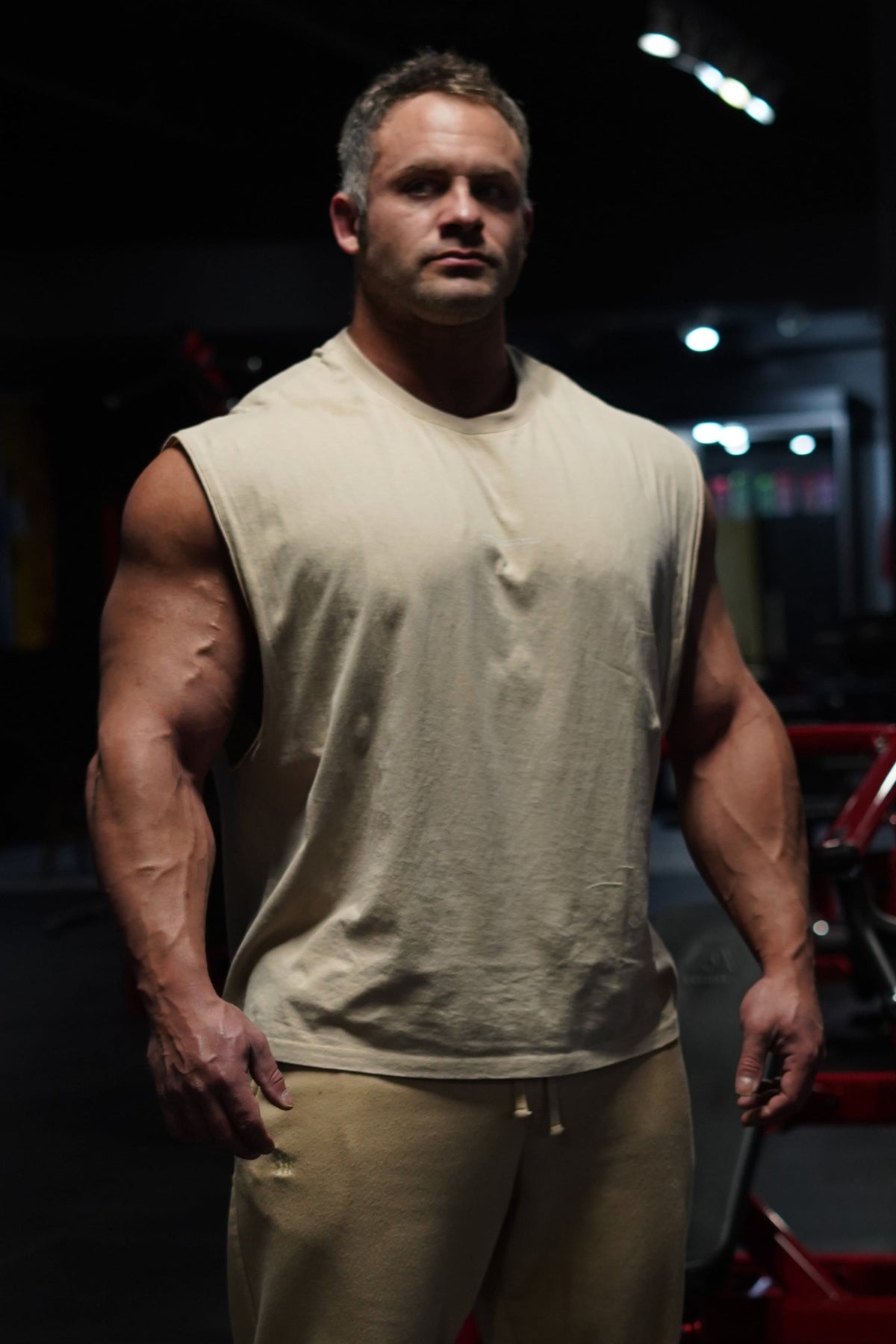 Jed North Herren Box Cut Muscle-Shirt - Hellkhaki