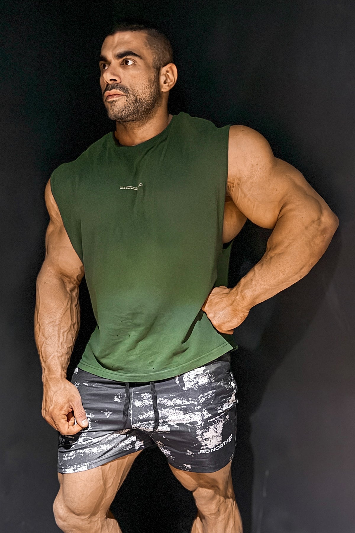 Jed North Herren Box Cut Muscle-Shirt - Waldgrün