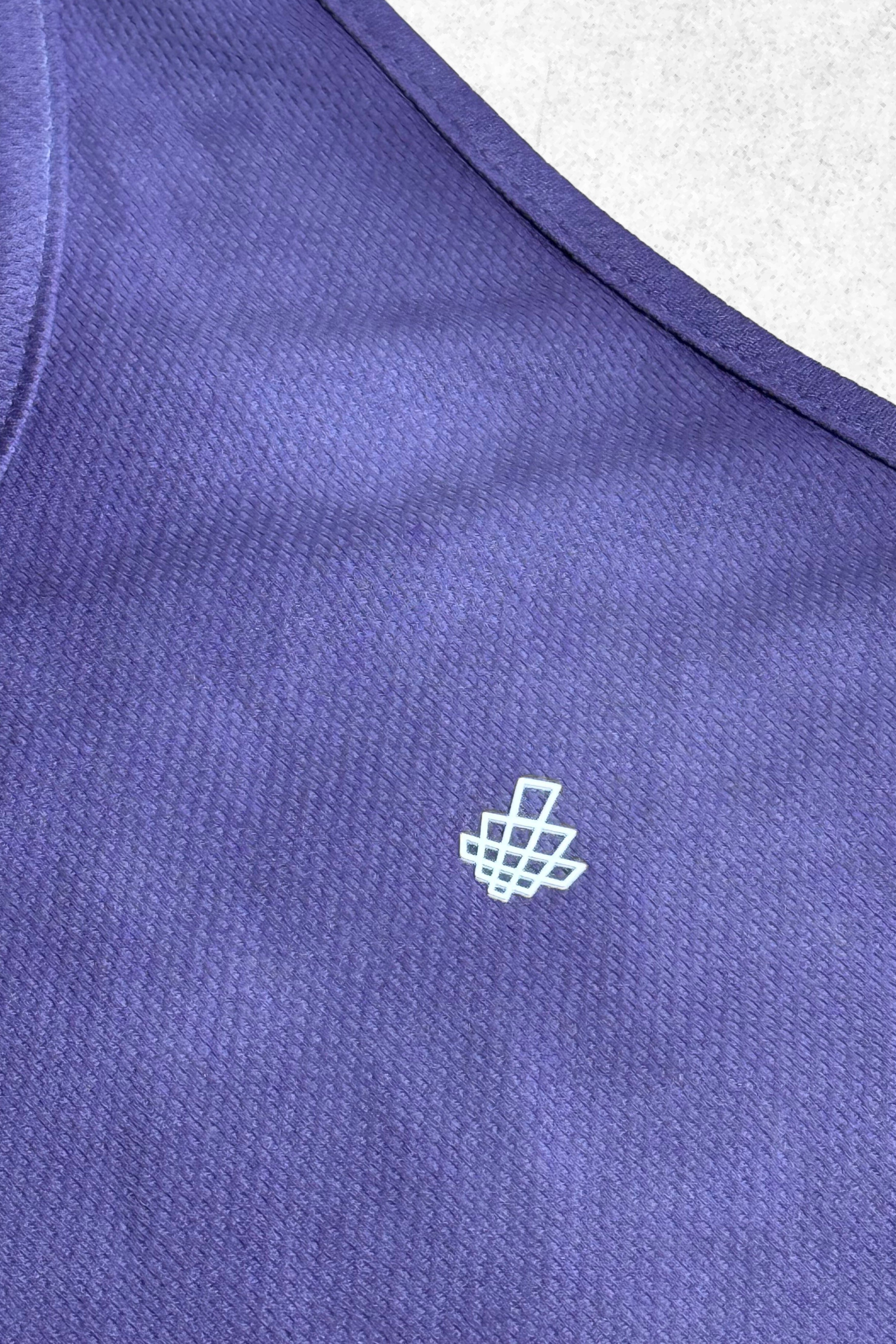 Jed North Herren schnelltrocknendes Bodybuilding-Workout-Stringer-Tanktop - Dusted Violet