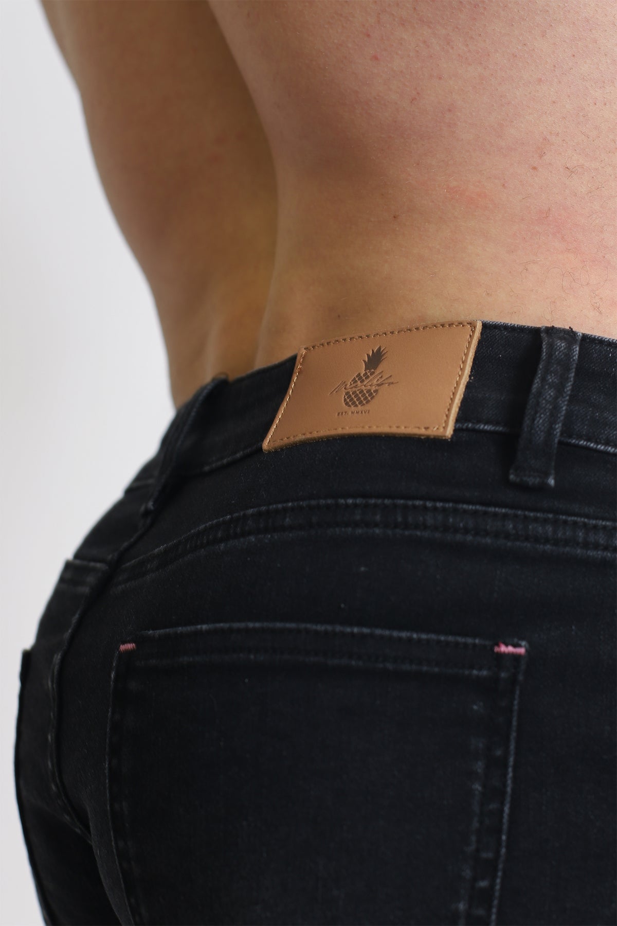 JJ Malibu Herren Cheeky Summer 2,5" Jeans-Shorts - Schwarz