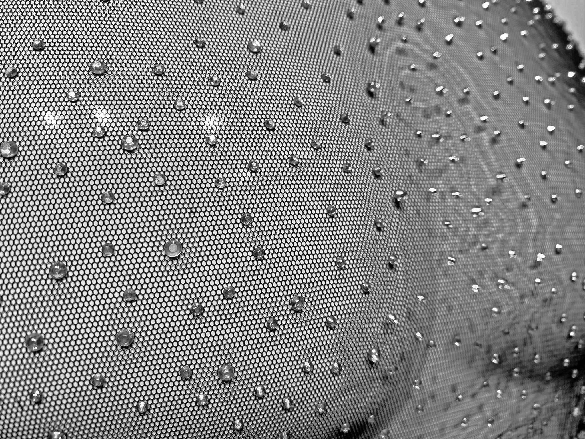 Tanktop aus Strass-Mesh