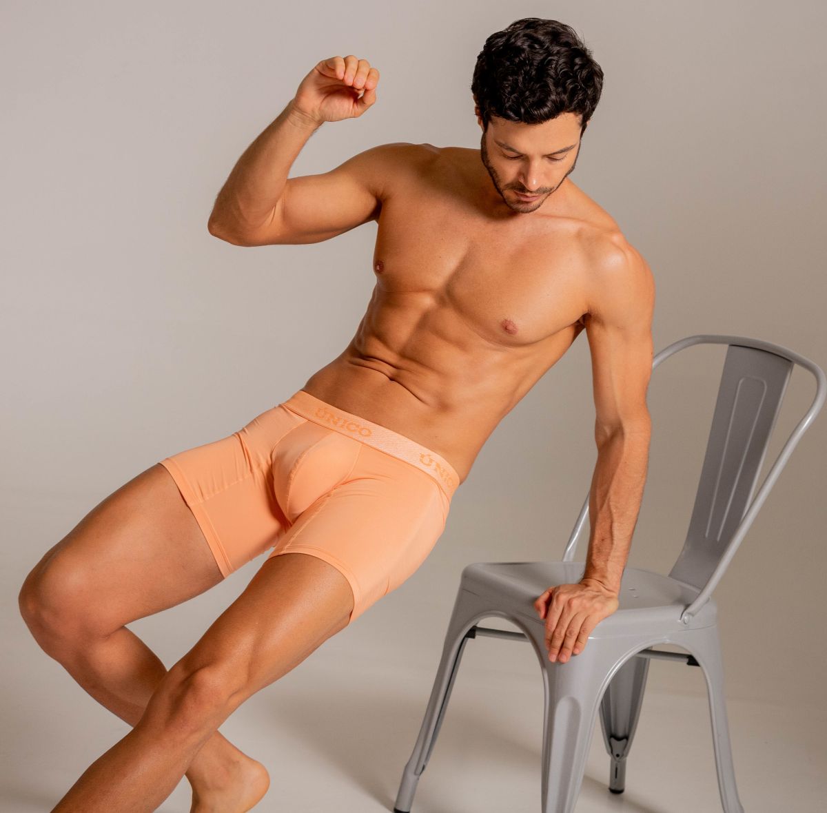 Unico 26040100222 classic boxer briefs in apricot feature peach-colored stretch fabric with a smooth form-fitting design