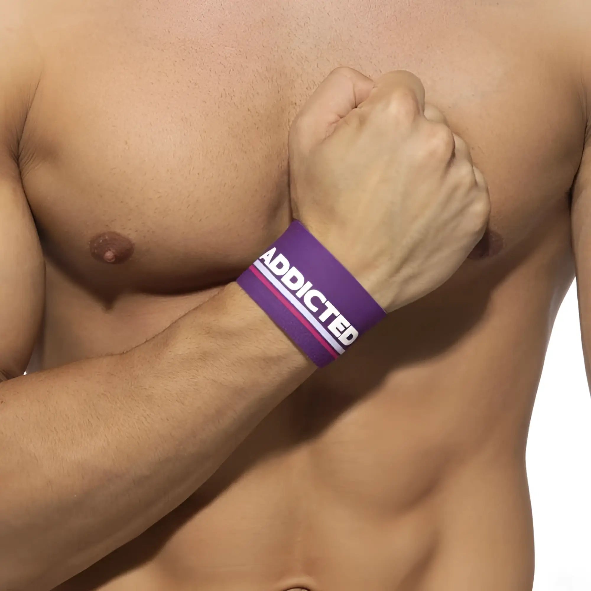 Purple wristband bracelet with addicted printed in white and pink lettering in size one size violet ac150
