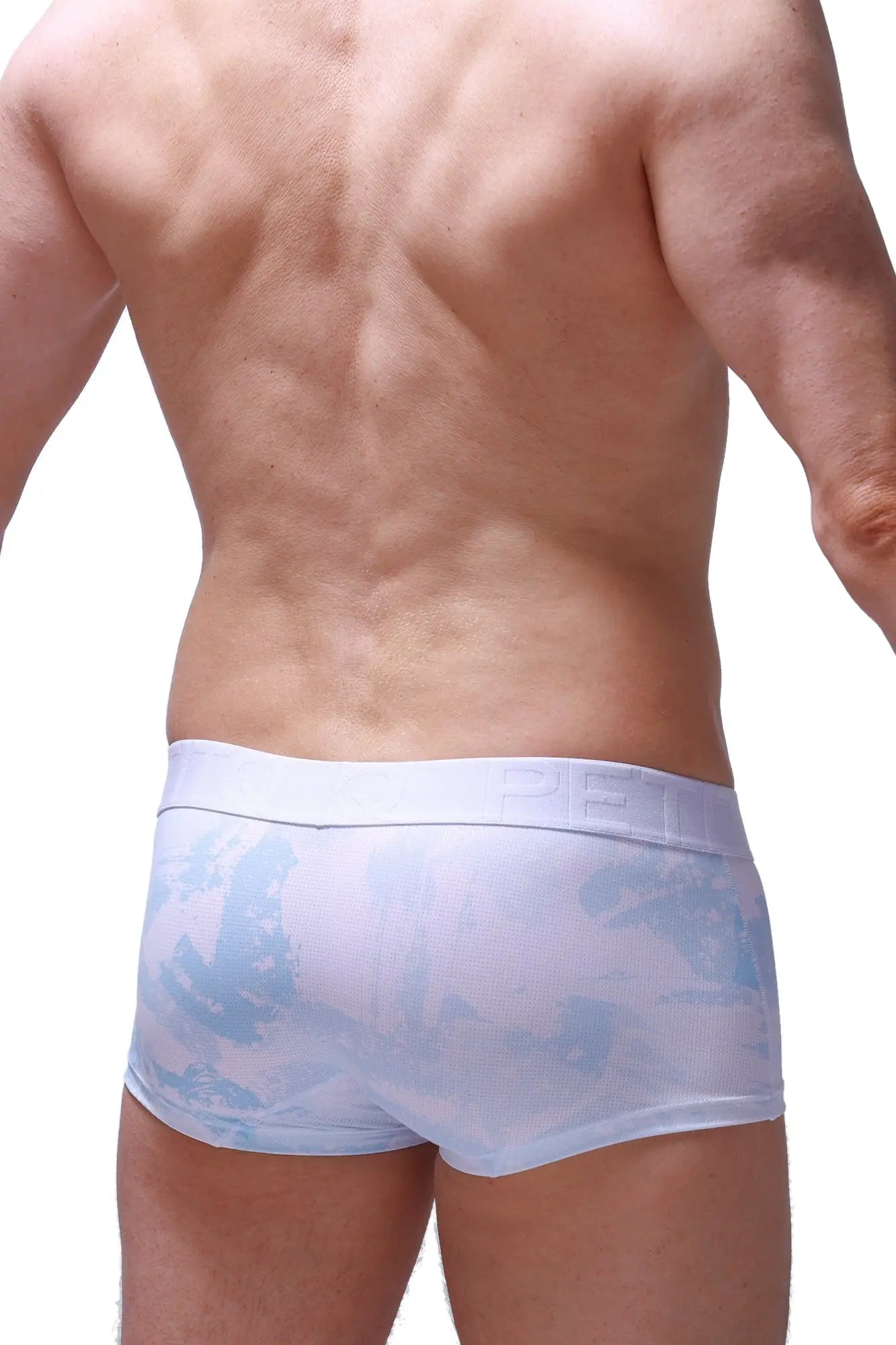 Light blue and white patterned men’s boxer brief dome marbre sky blue with textured breathable fabric