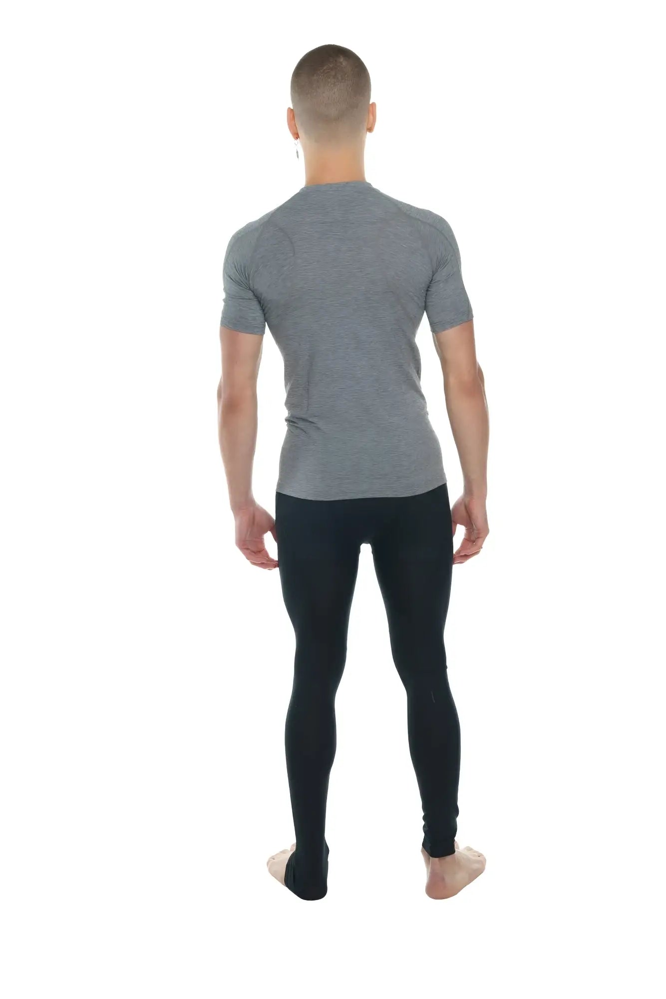 Designer raglan crew-neck tee in steel gray with a gray heathered short-sleeved fitted athletic shirt design