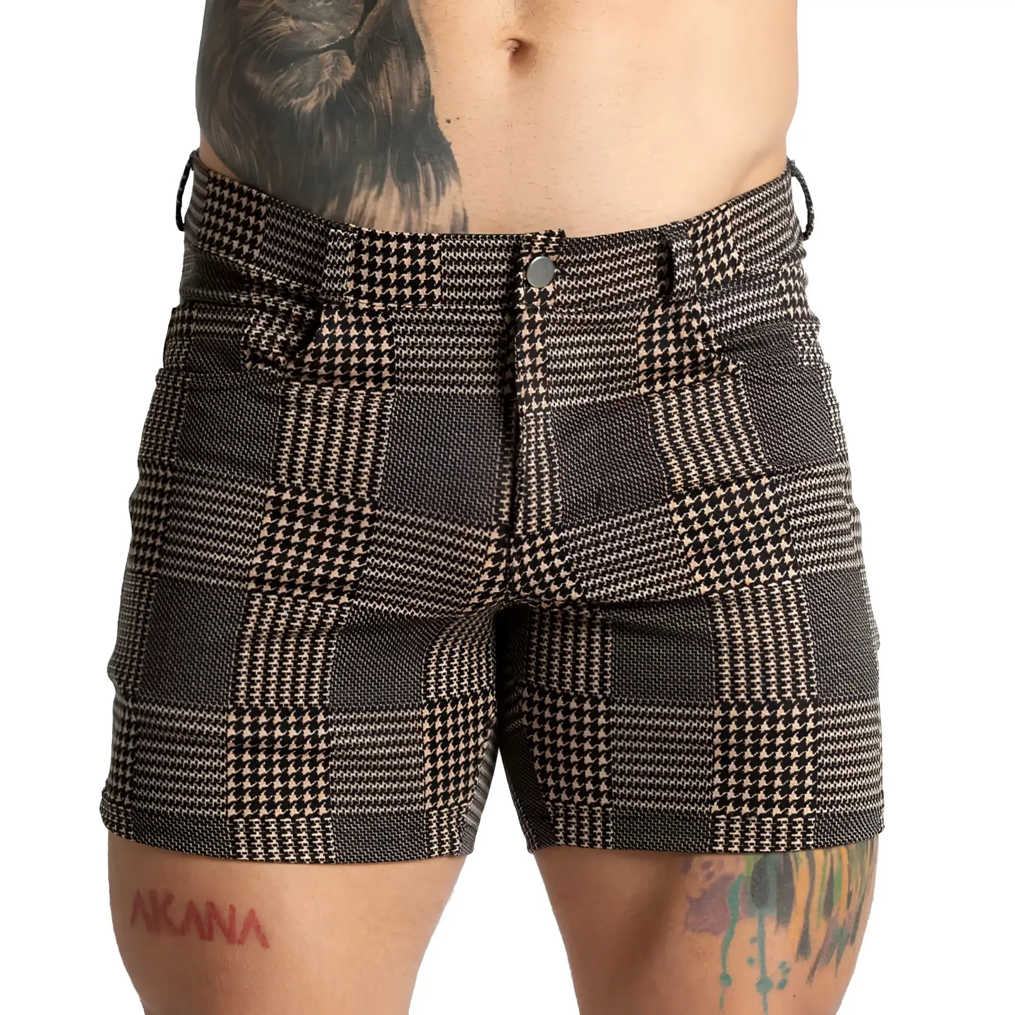 Black and white houndstooth patterned gigo mountain brown short with classic tailored fit and comfortable fabric