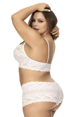 White lace bra and matching panties set in mapale 206x panty and top lace set featuring delicate lace material