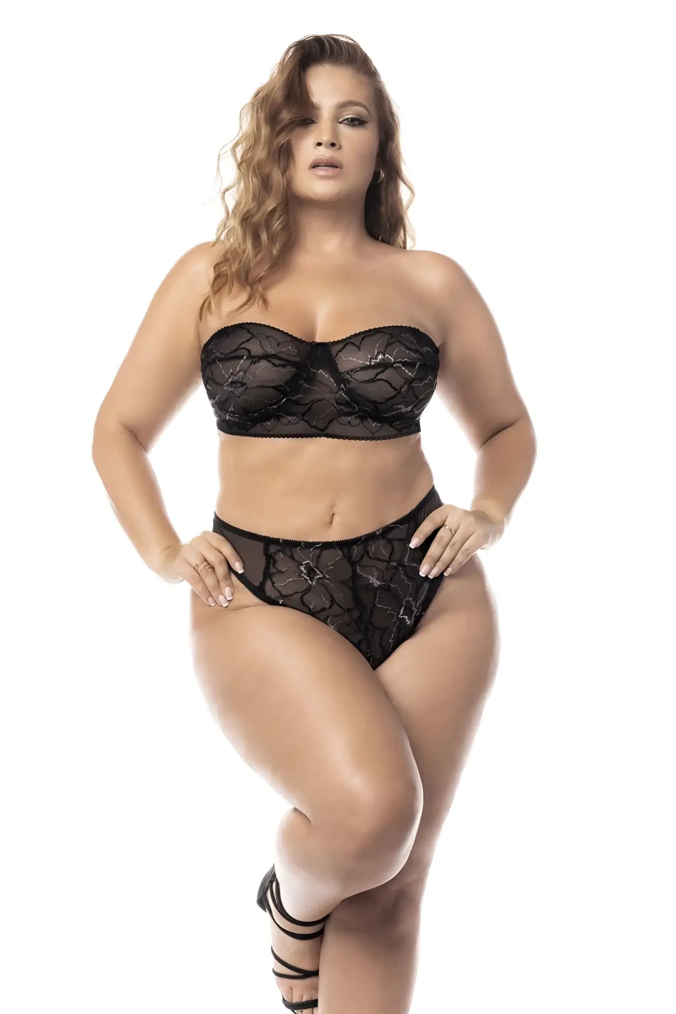 Black lace bra and matching high-waisted panties with floral patterns from Mapale 8761X two piece set in black