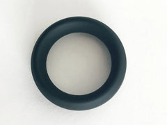 Black rubber ring meat rack made of durable rubber for secure food grilling and smoking accessory use