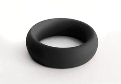 Black silicone ring meat rack with smooth matte finish and rounded edges for comfortable everyday wear