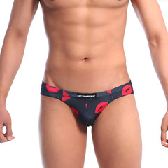 Black briefs with bold red lipstick print and metromalewear label metroMalewear vasco hip brief kiss black 5103-67