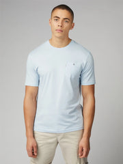 Light blue cotton crewneck signature t-shirt with a chest pocket featuring a subtle logo on the left side