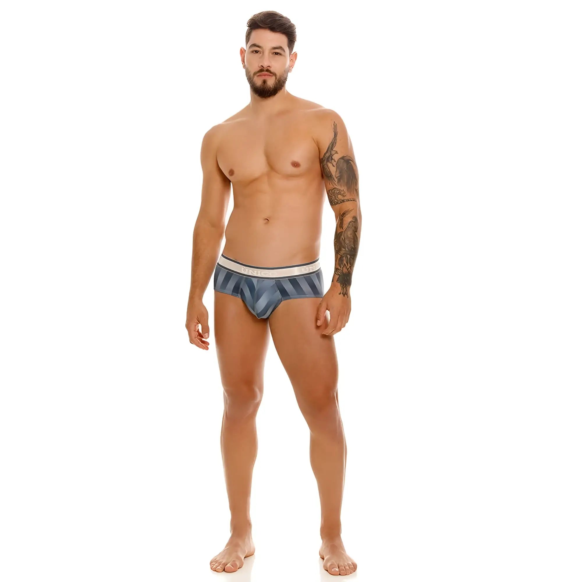 Men’s unico ejes briefs in gray with blue and white geometric pattern designed for comfort and style