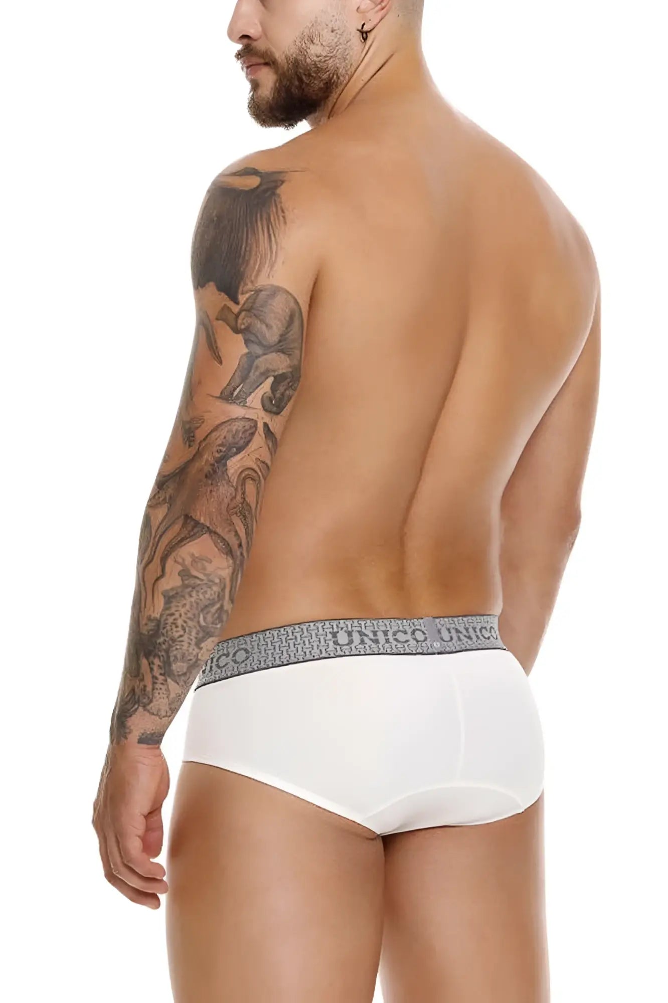 White briefs with a gray elastic waistband featuring the unico brand name in repeating lettering color 02-white