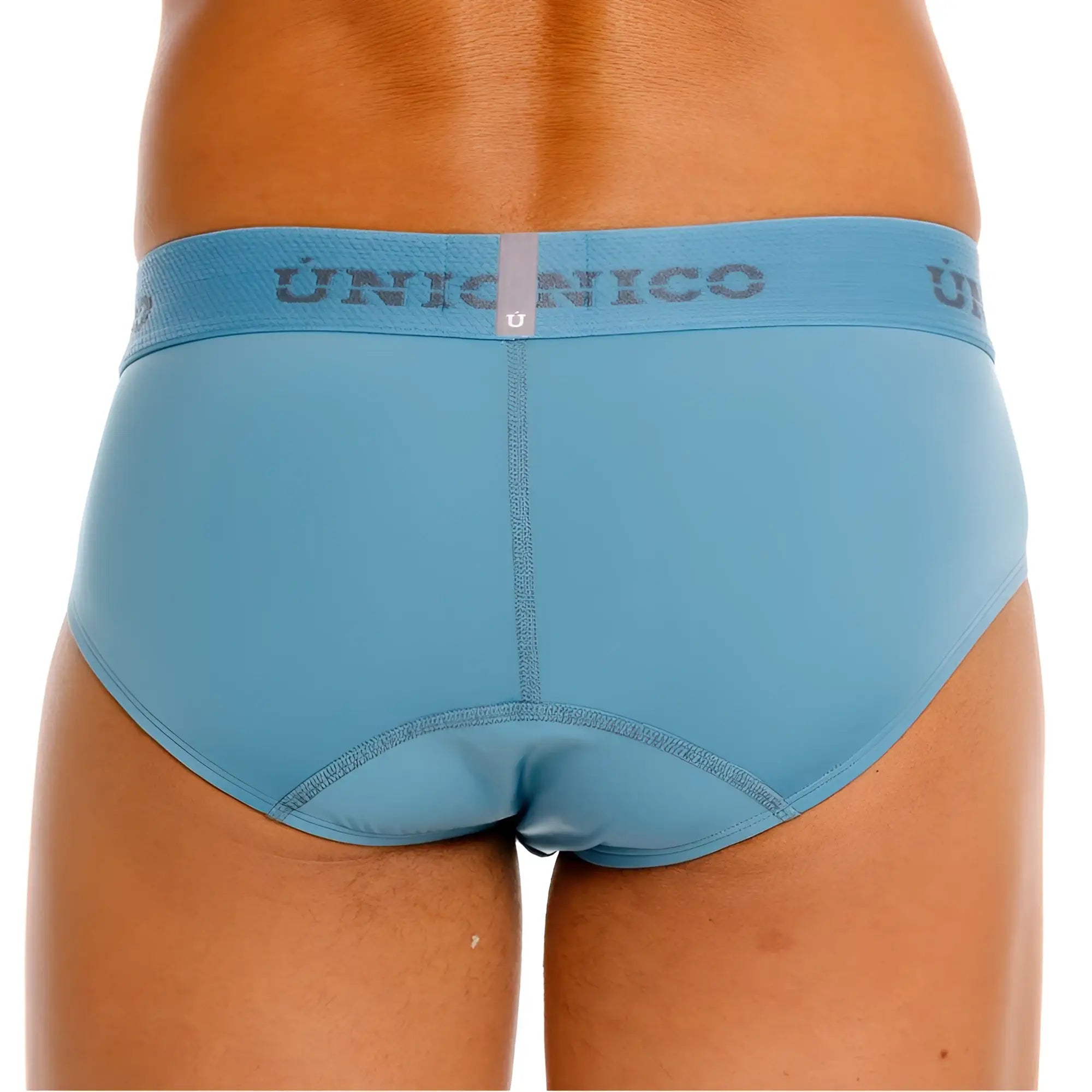 Light blue Unico Ventisca men’s briefs with subtle textured waistband and stitched seams in color 46-blue