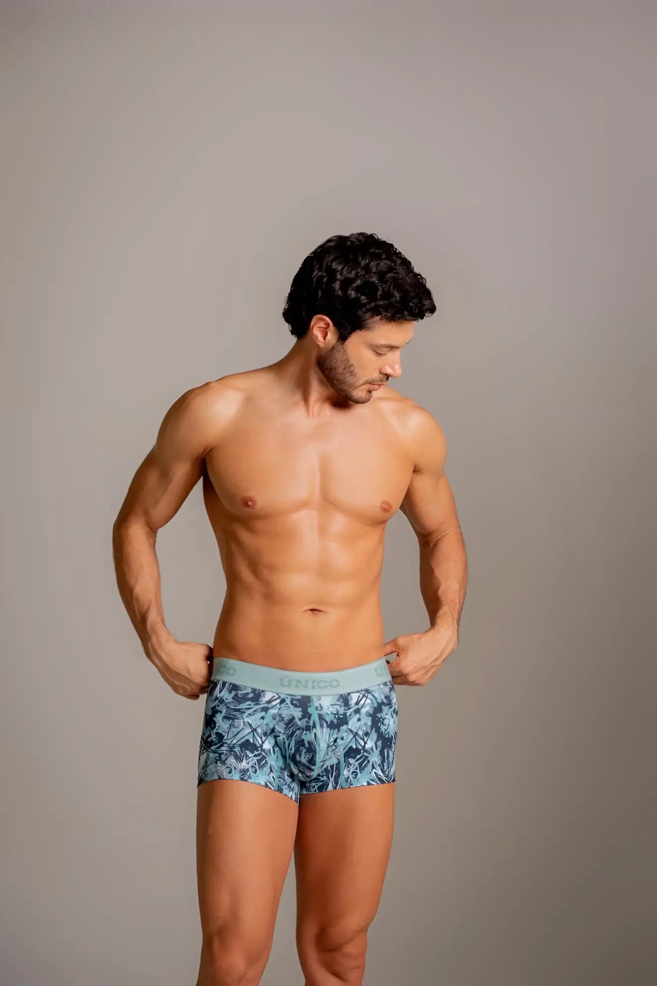 Blue and white patterned Unico 26040100112 boxer briefs with light blue elastic waistband in color 43-blue