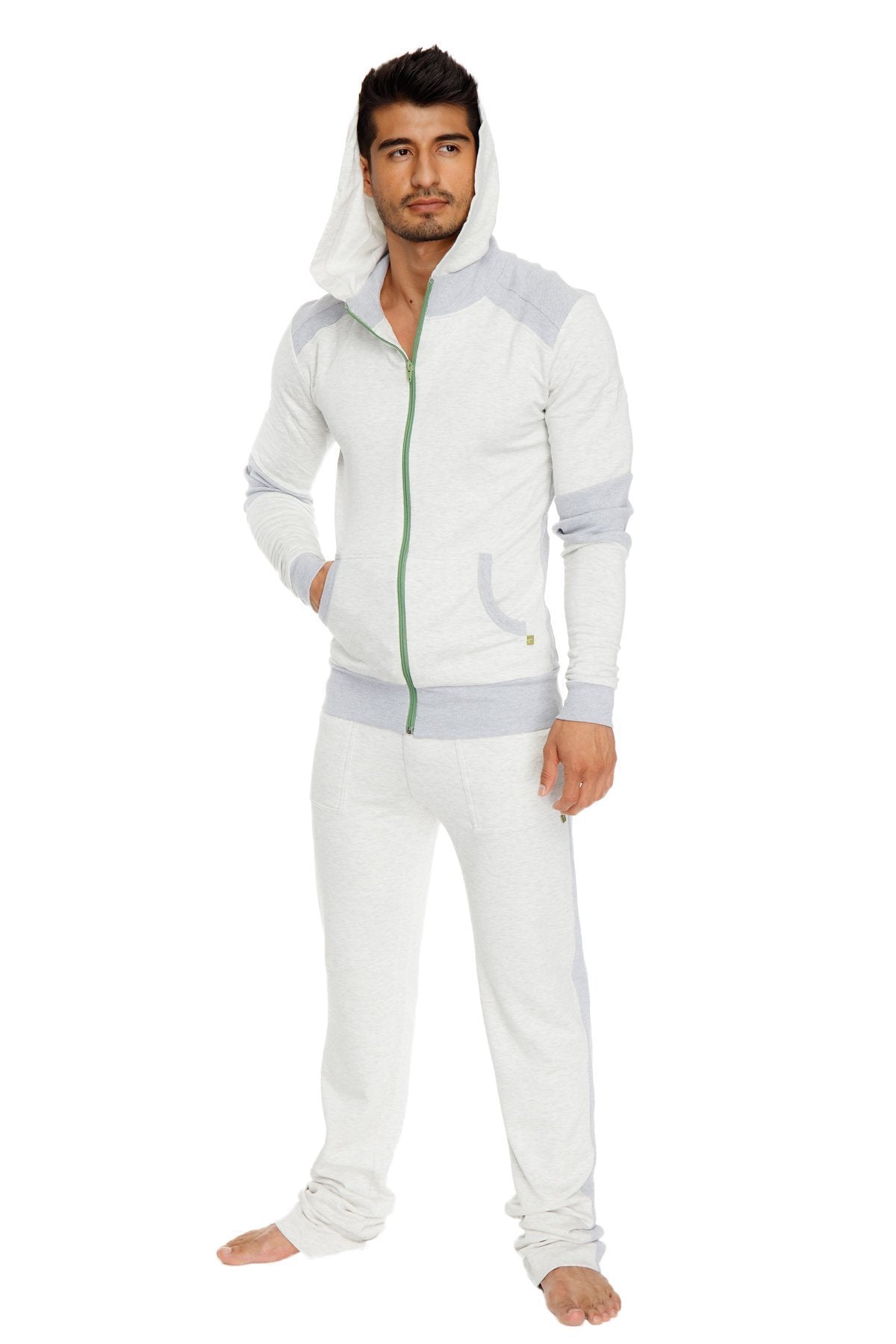 **Collection Hiver** Sweat à capuche de yoga croisé en polaire de luxe mi-lourde et coupe ajustée (Gris clair)