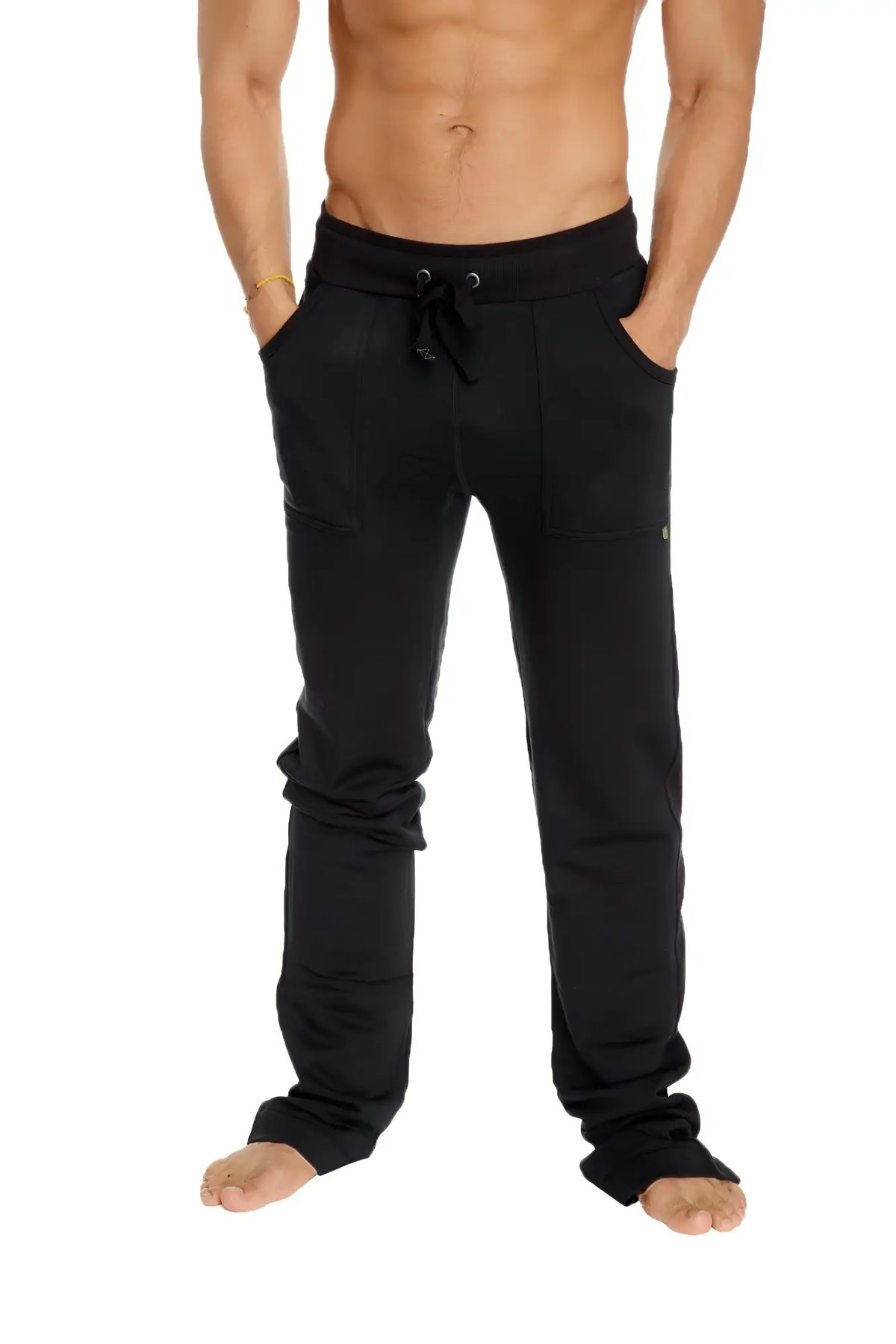 Black mid-weight luxury-fleece drawstring sweatpants with elastic waistband and side pockets from winter collection