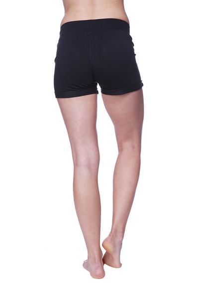 Women’s performance yoga short in black with smooth fabric and elastic waistband for a comfortable fit